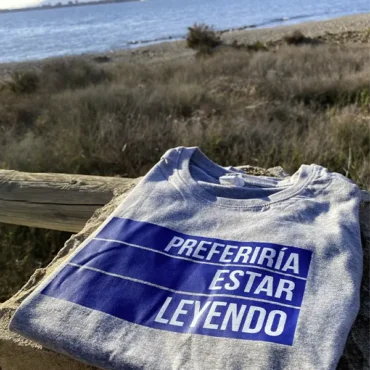 CAMISETA PREFERIRÍA ESTAR LEYENDO (GRIS) - Imagen 3